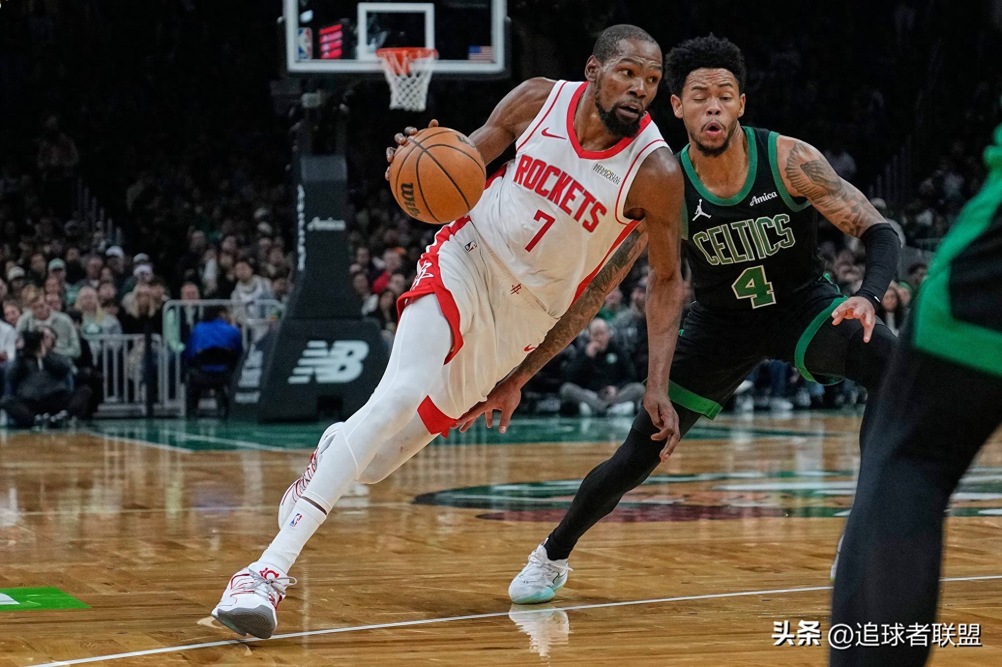 包含杜兰特与90激战G2分钟上海海港围绕社区盾外线爆发，东契奇连续五场比赛得分超过突破纪录都惊呆了的词条